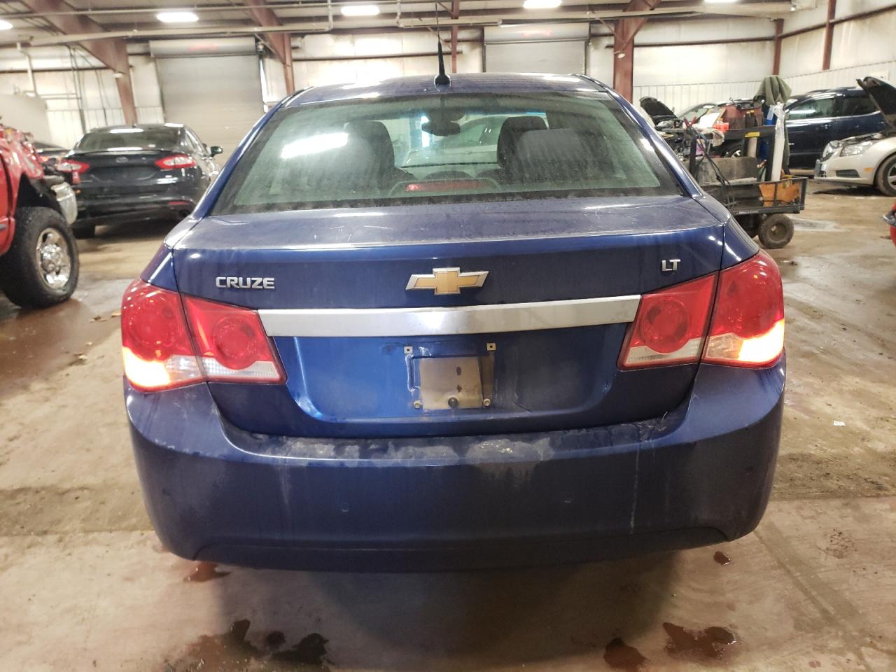 2012 Chevrolet Cruze - Image 6