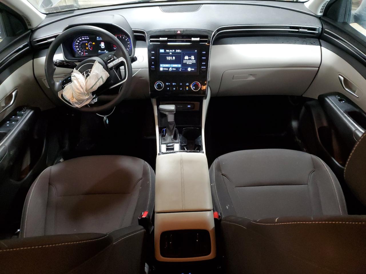 2022 Hyundai Tucson - Image 8