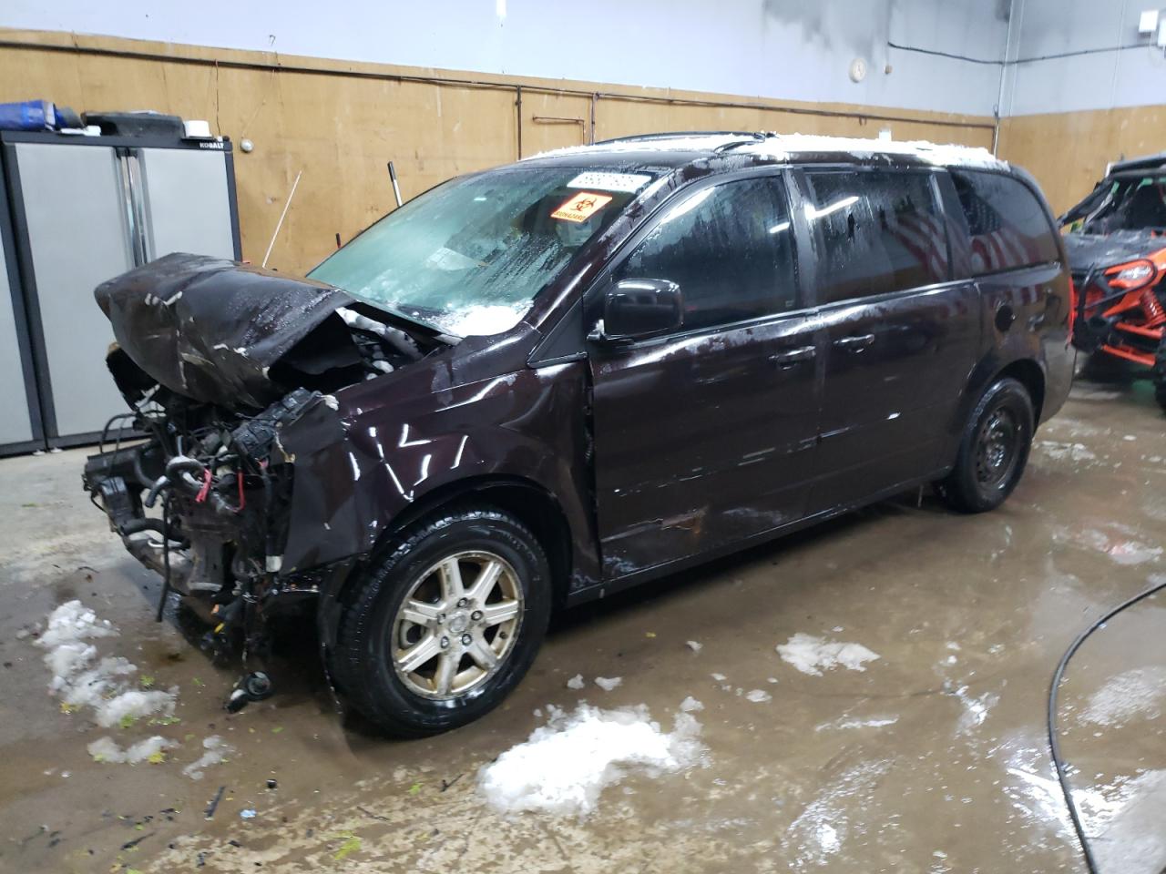 2010 Dodge Caravan - Image 1