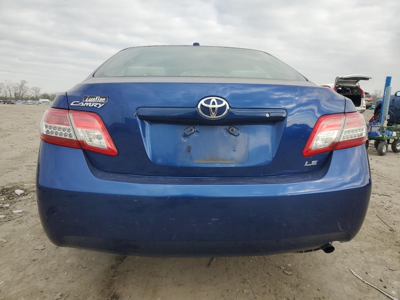 2011 Toyota Camry - Image 6