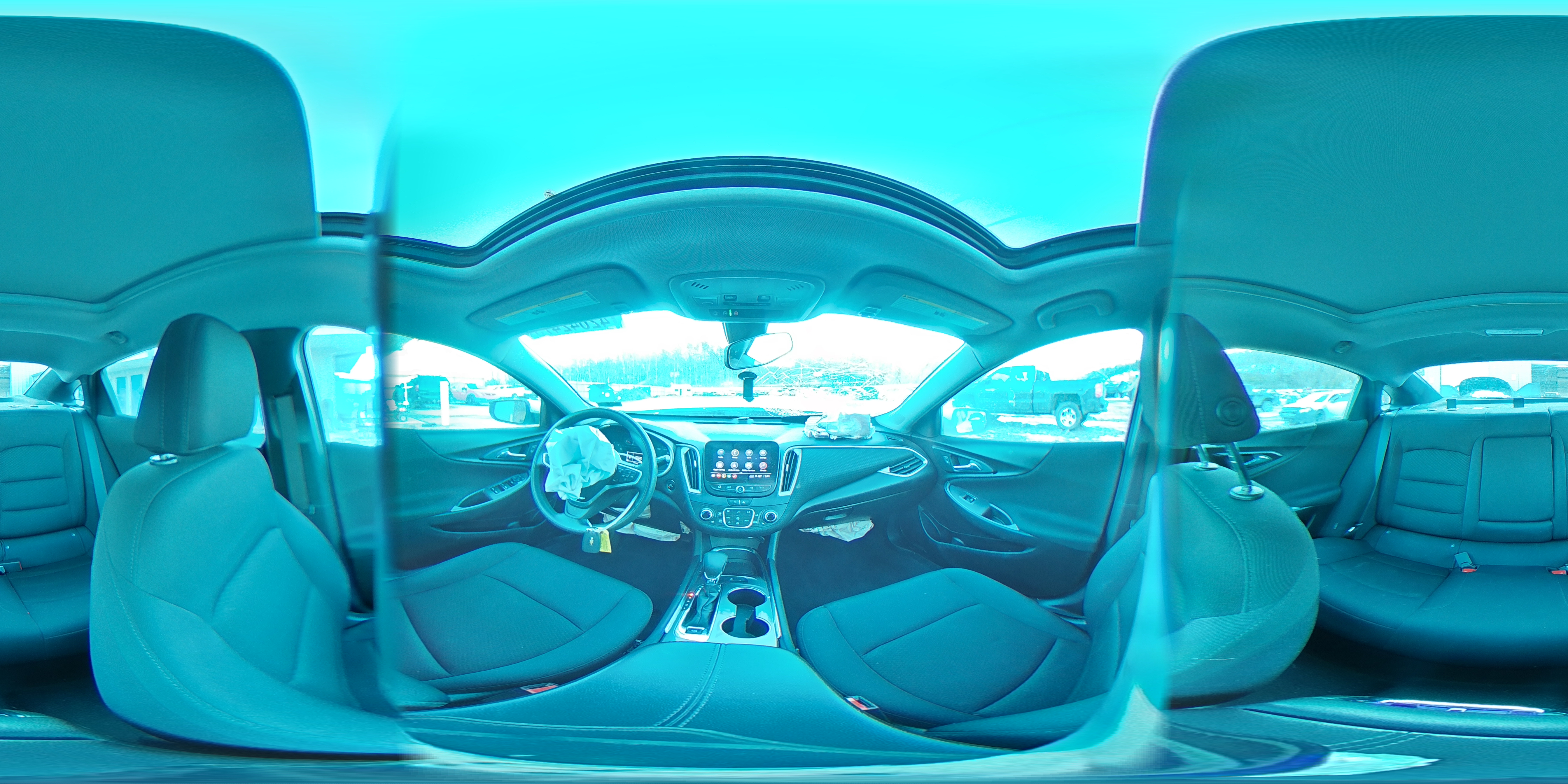 2022 Chevrolet Malibu - Image 13