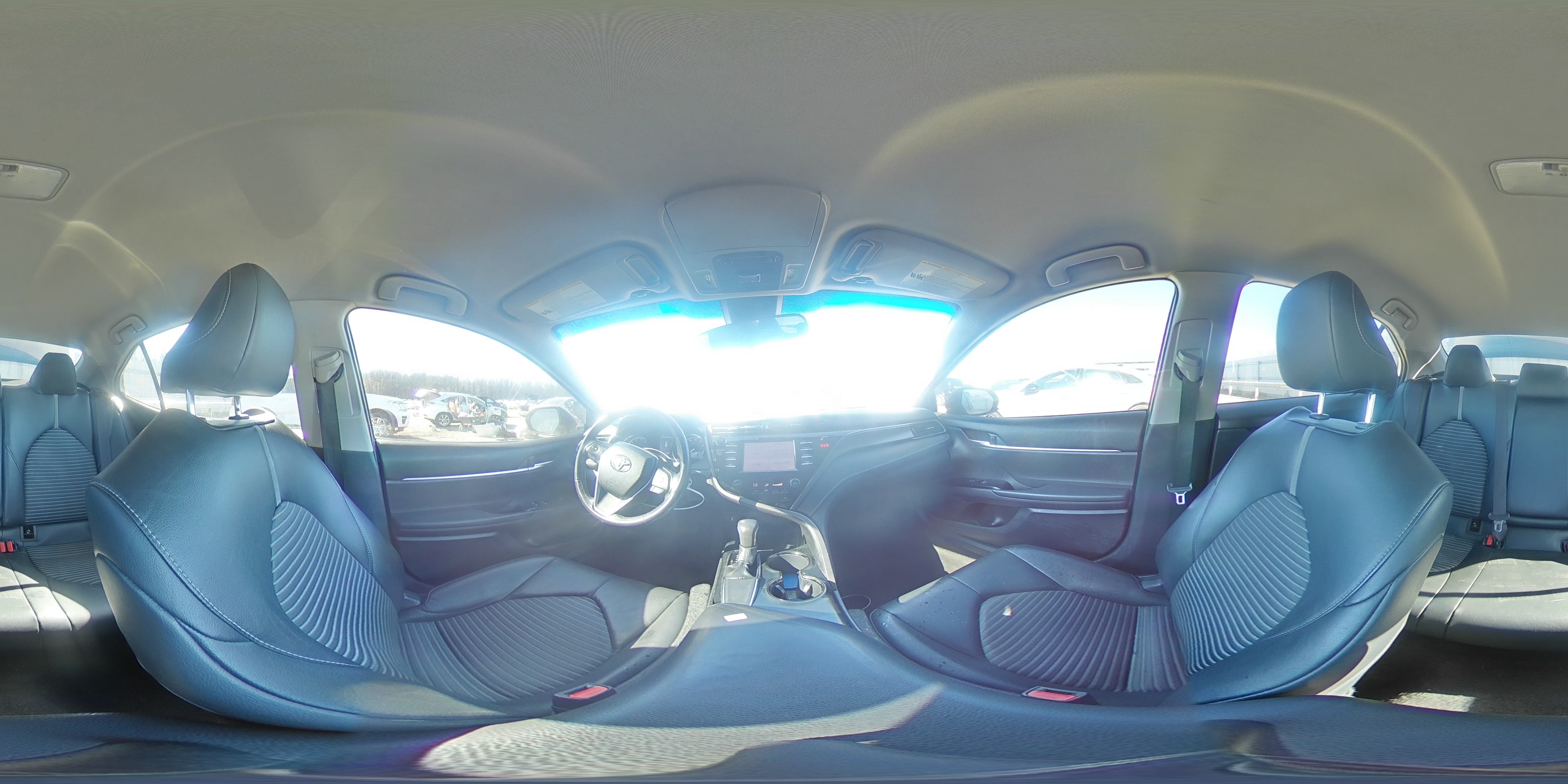 2019 Toyota Camry - Image 13