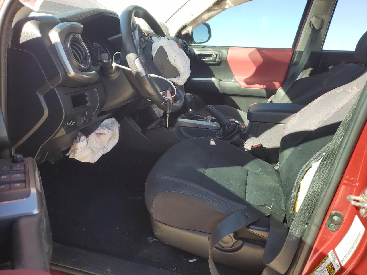 2019 Toyota Tacoma - Image 7