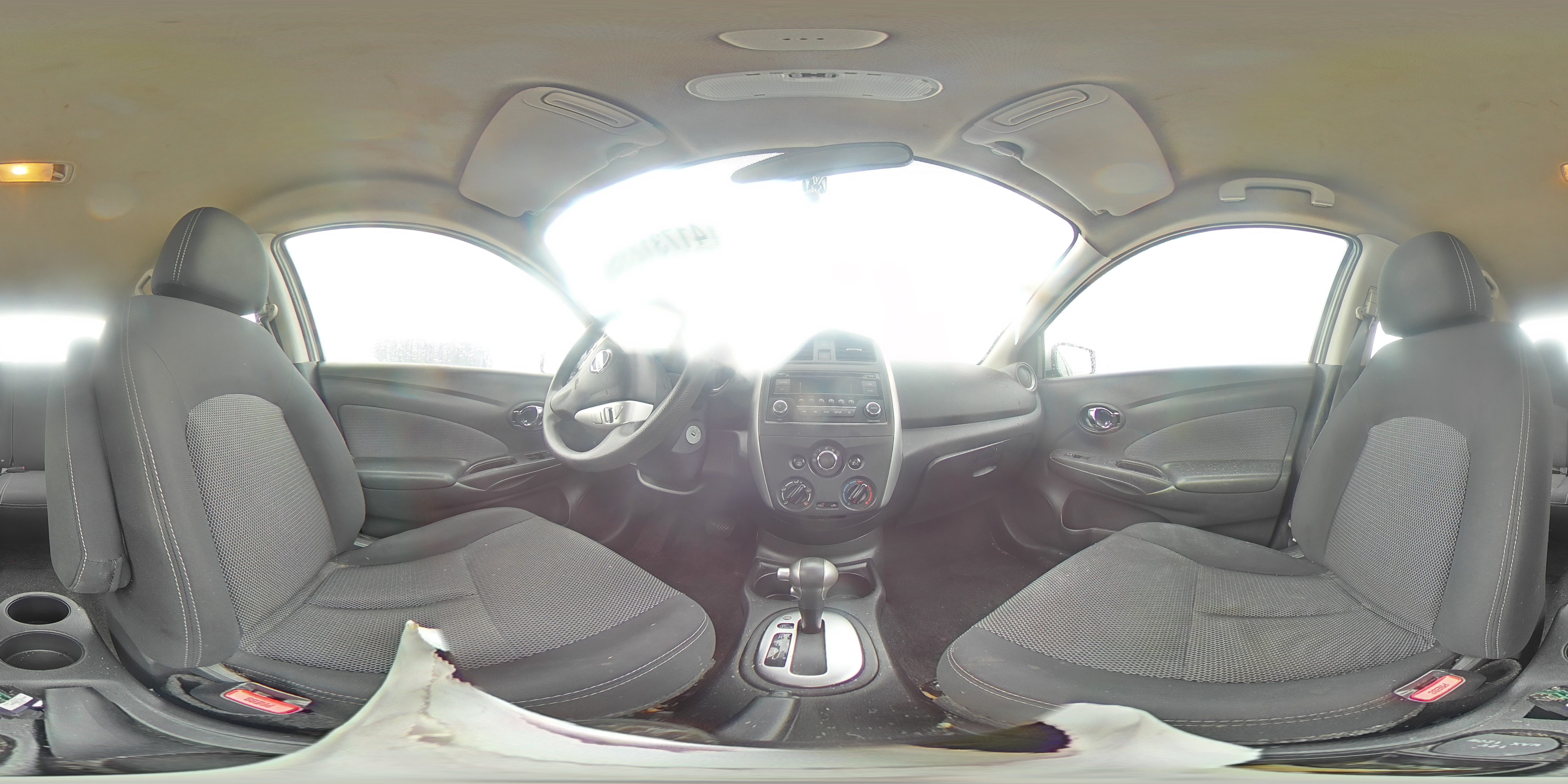 2016 Nissan Versa - Image 13
