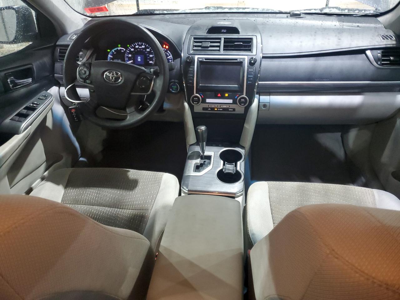 2013 Toyota Camry - Image 8