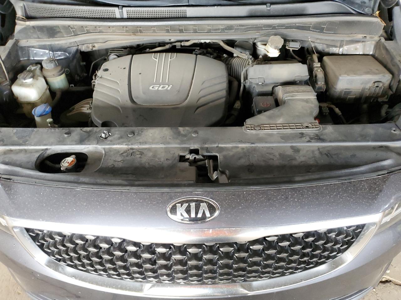 2016 Kia Sedona - Image 12