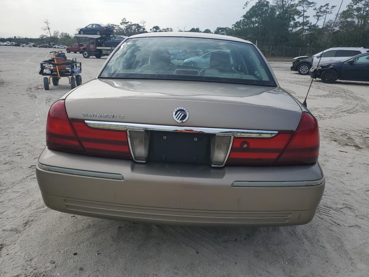 2005 Mercury Grand Marquis - Image 6