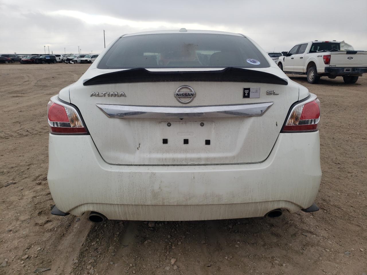 2015 Nissan Altima - Image 6