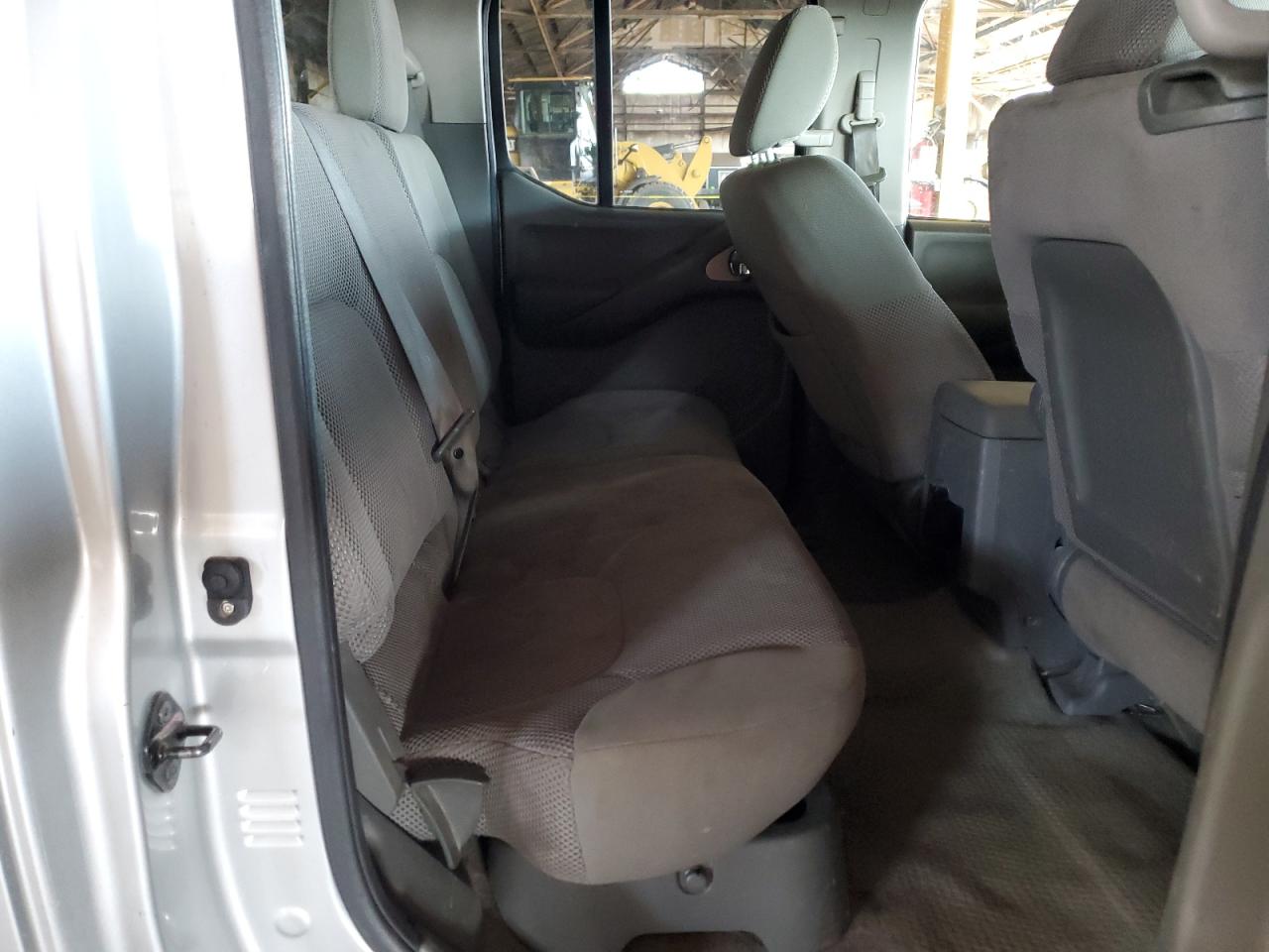 2013 Nissan Navara (Frontier) - Image 10