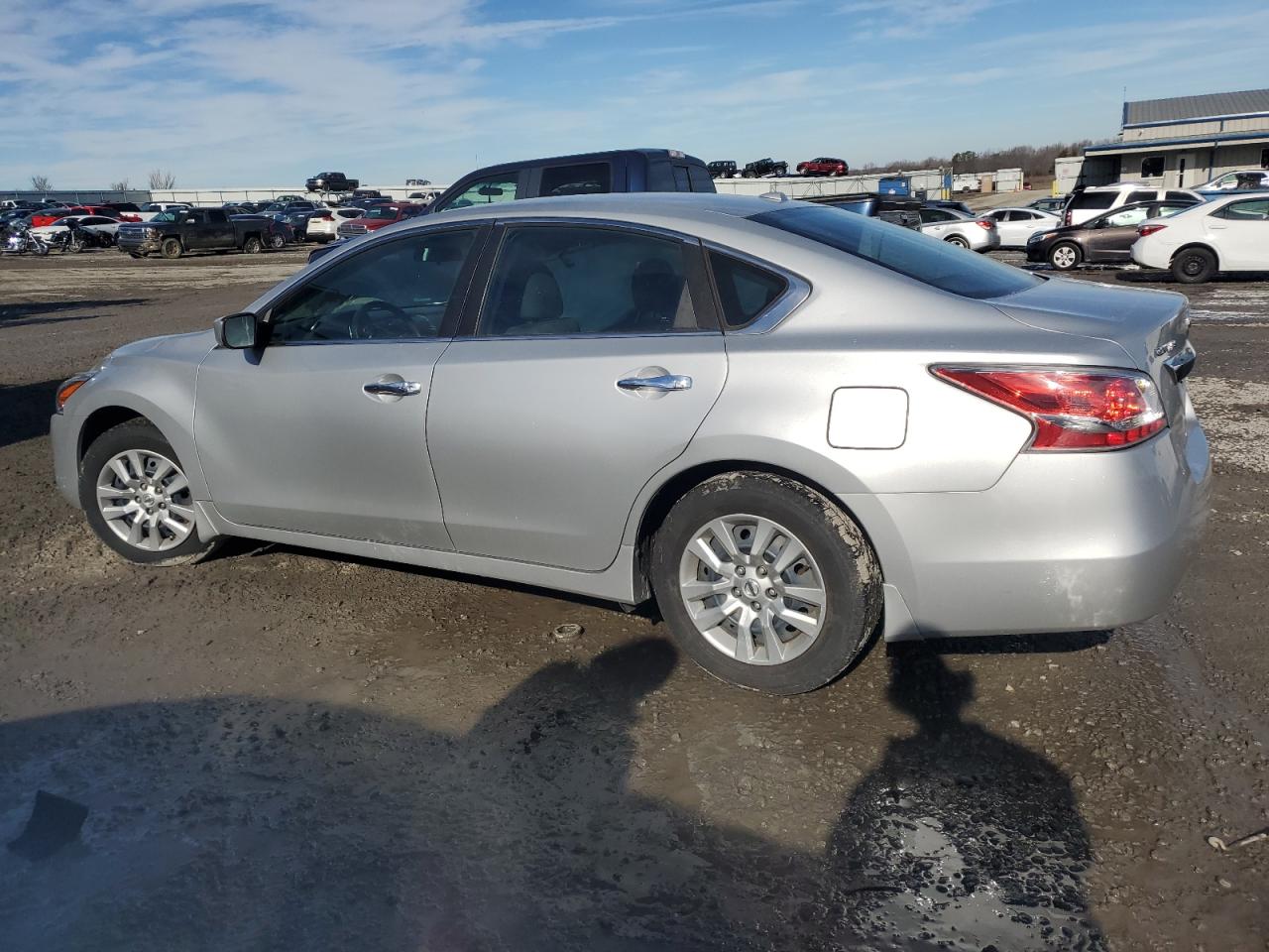 2015 Nissan Altima - Image 2
