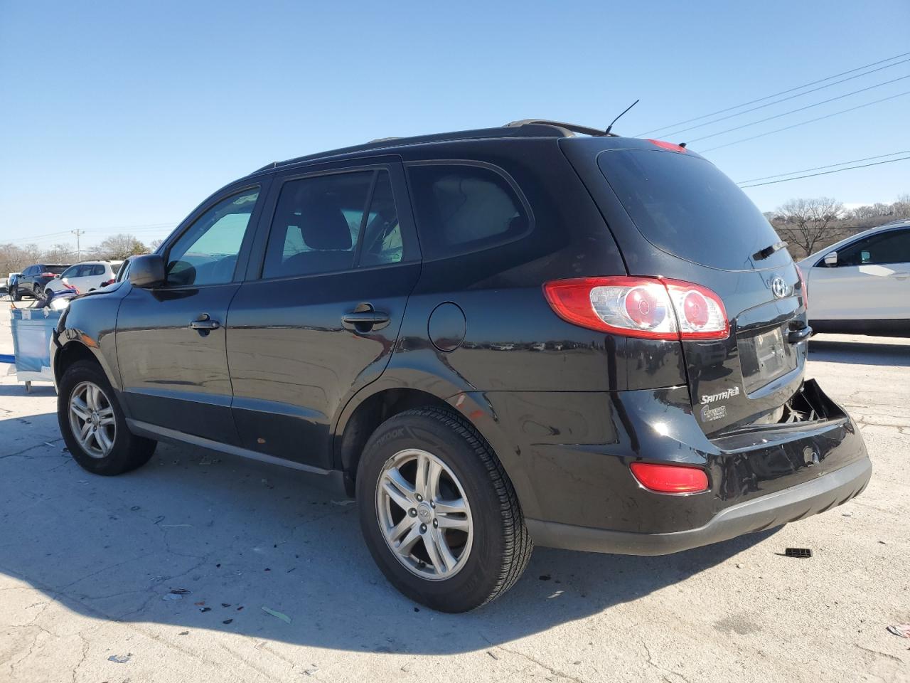 2012 Hyundai Santa Fe - Image 2