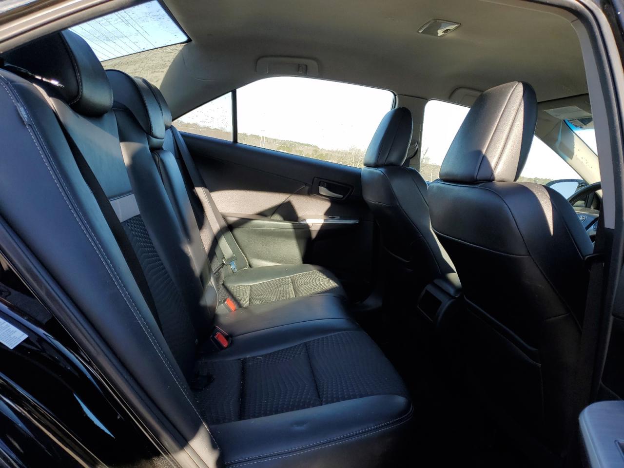 2012 Toyota Camry - Image 11