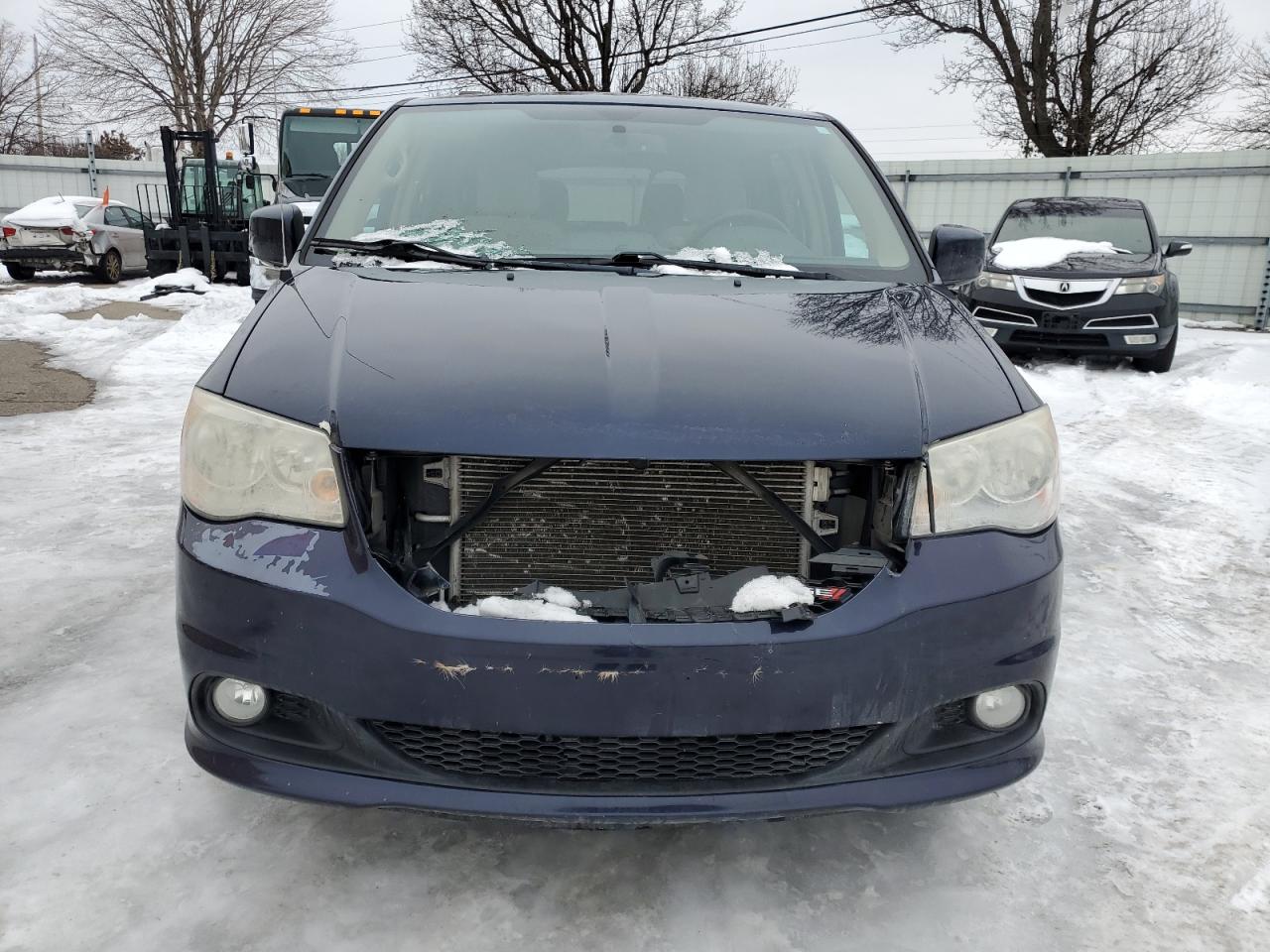 2013 Dodge Caravan - Image 5