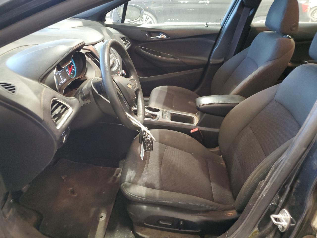 2017 Chevrolet Cruze - Image 7