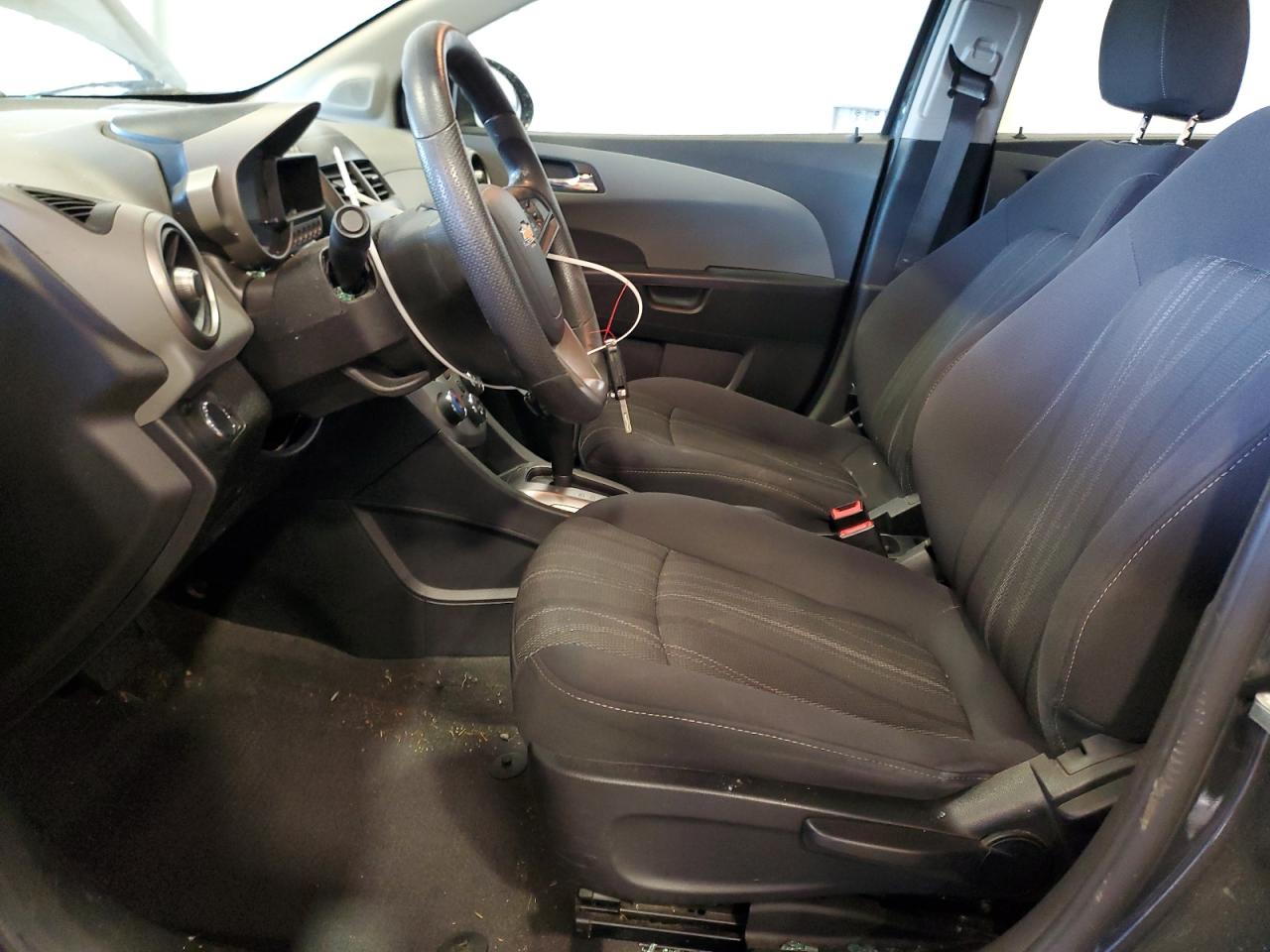 2014 Chevrolet Sonic - Image 7