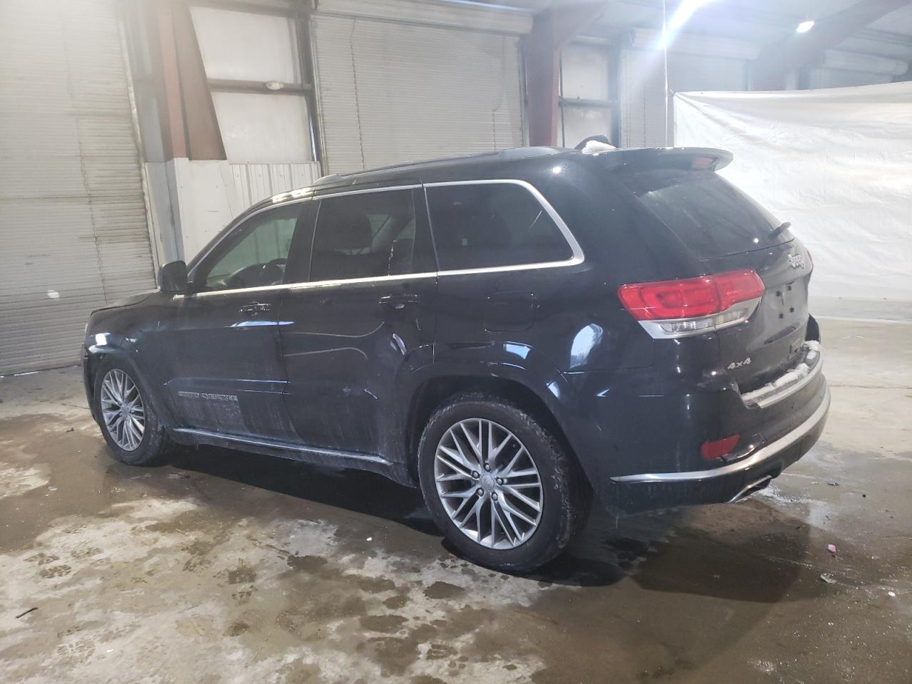 2017 Jeep Grand Cherokee - Image 2
