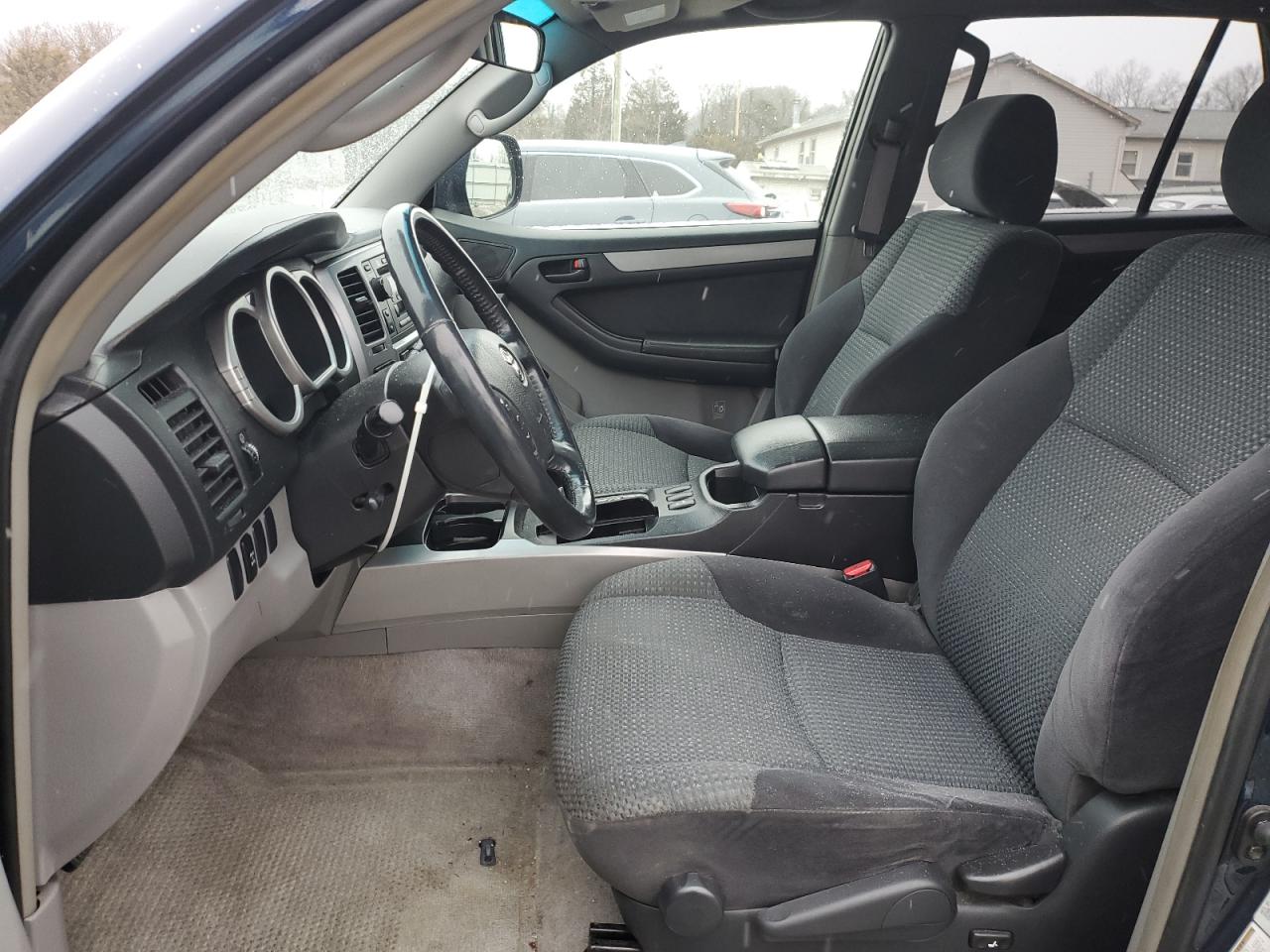 2005 Toyota 4Runner - Image 7