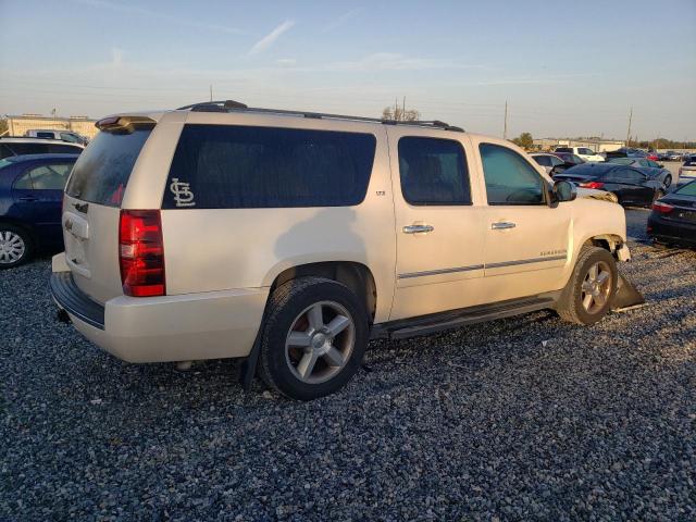  CHEVROLET SUBURBAN 2013 Biały