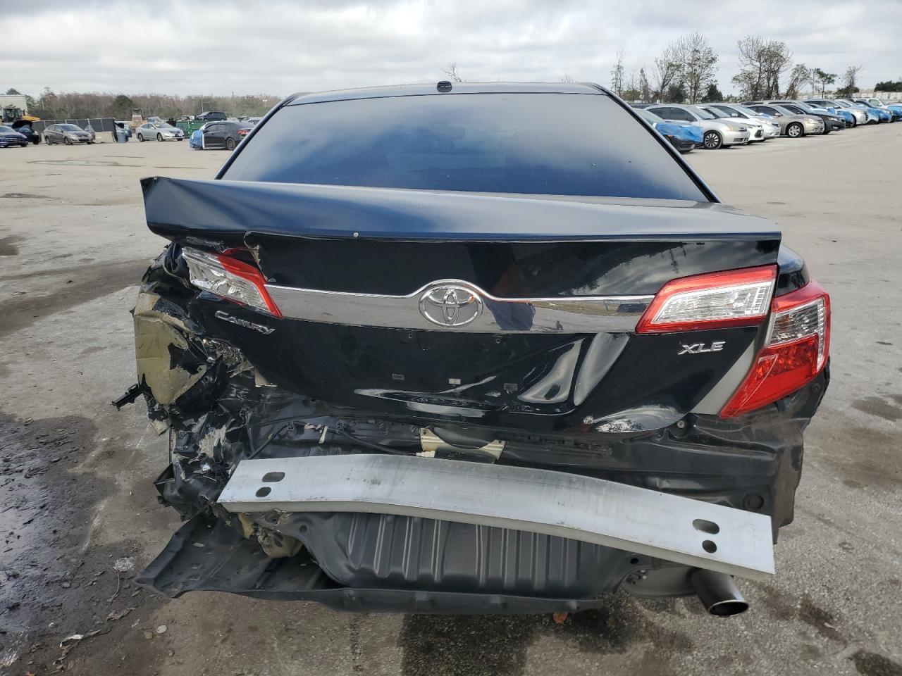 2014 Toyota Camry - Image 6