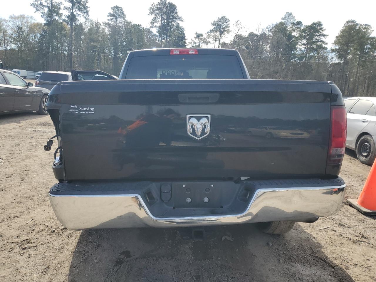 2020 RAM 1500 - Image 6