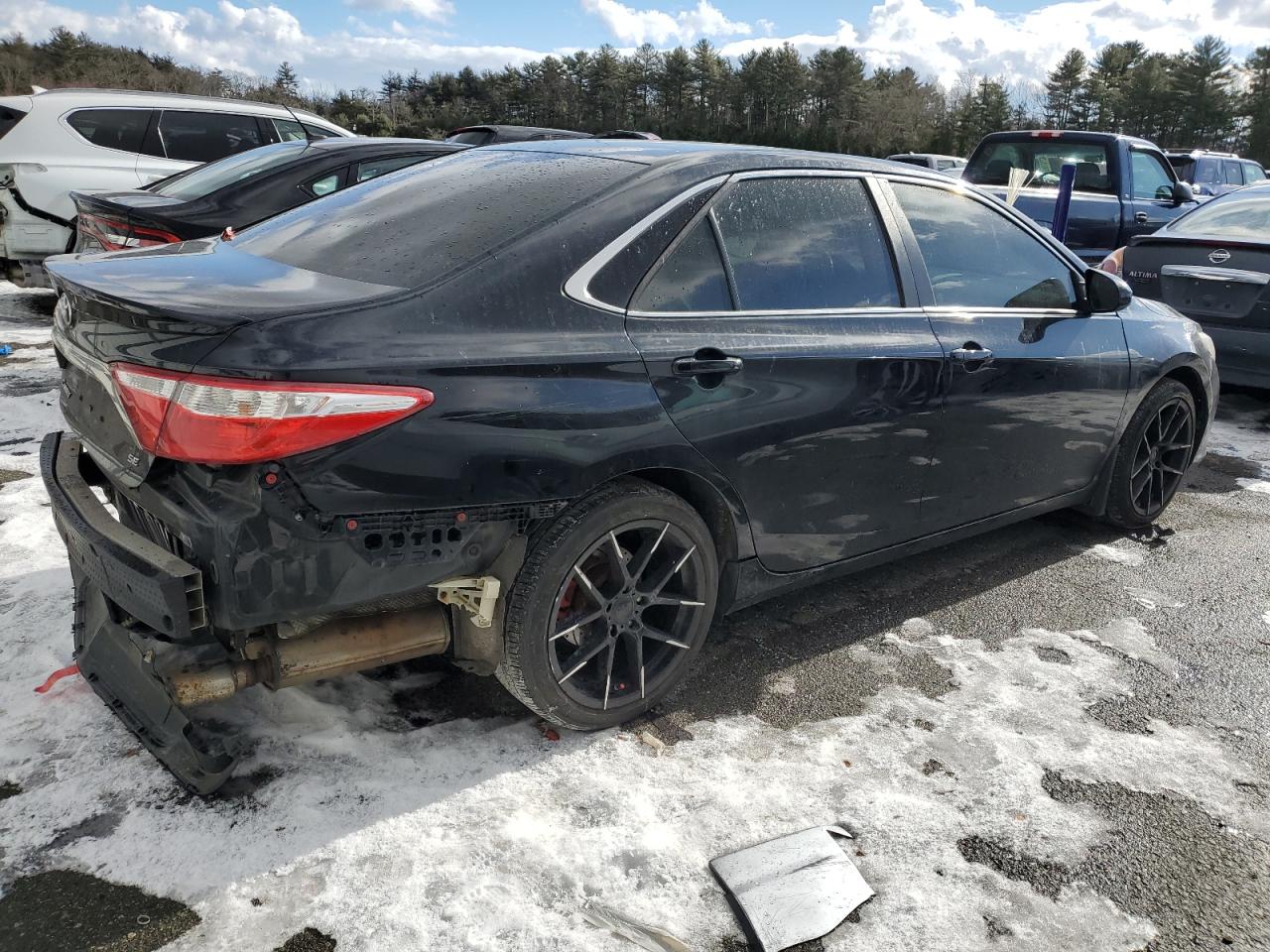 2015 Toyota Camry - Image 3