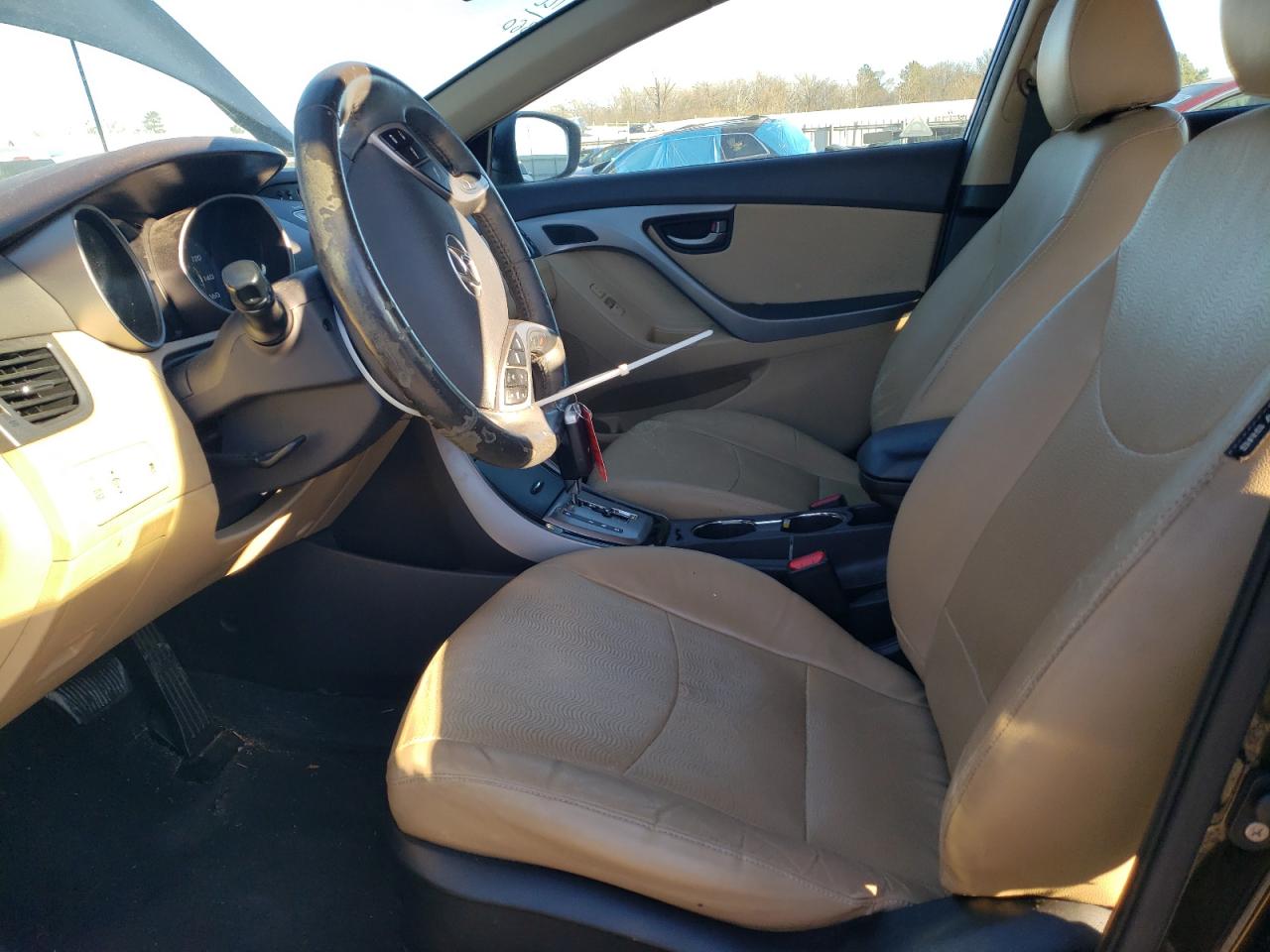 2013 Hyundai Elantra - Image 7