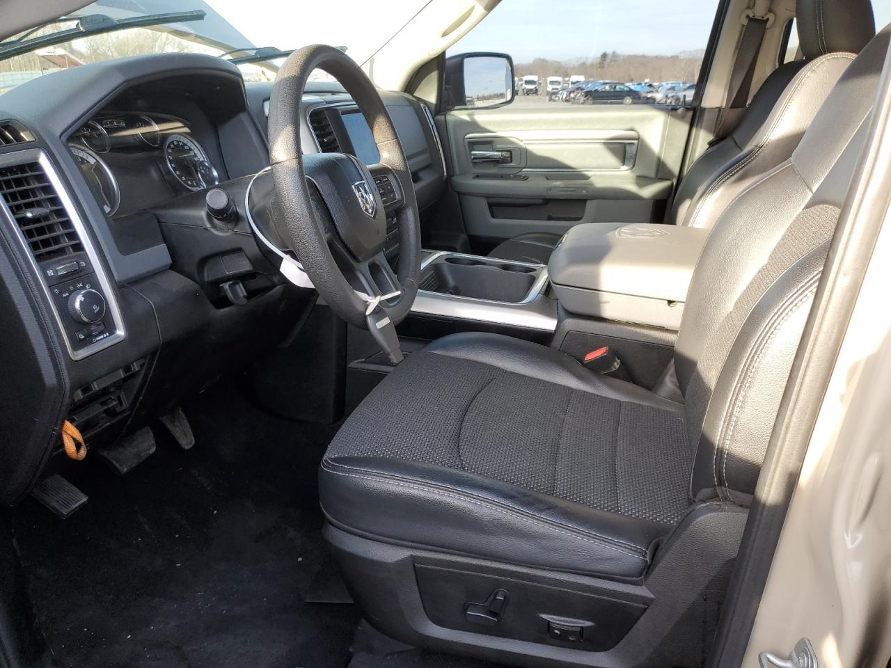 2019 RAM 1500 - Image 7