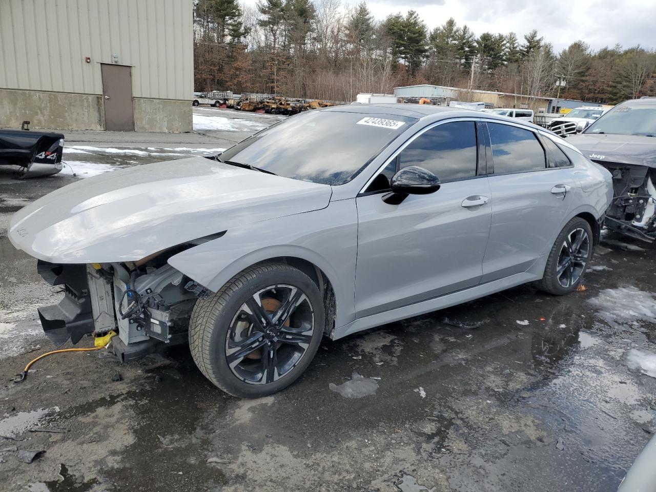 2022 Kia K5 - Image 1