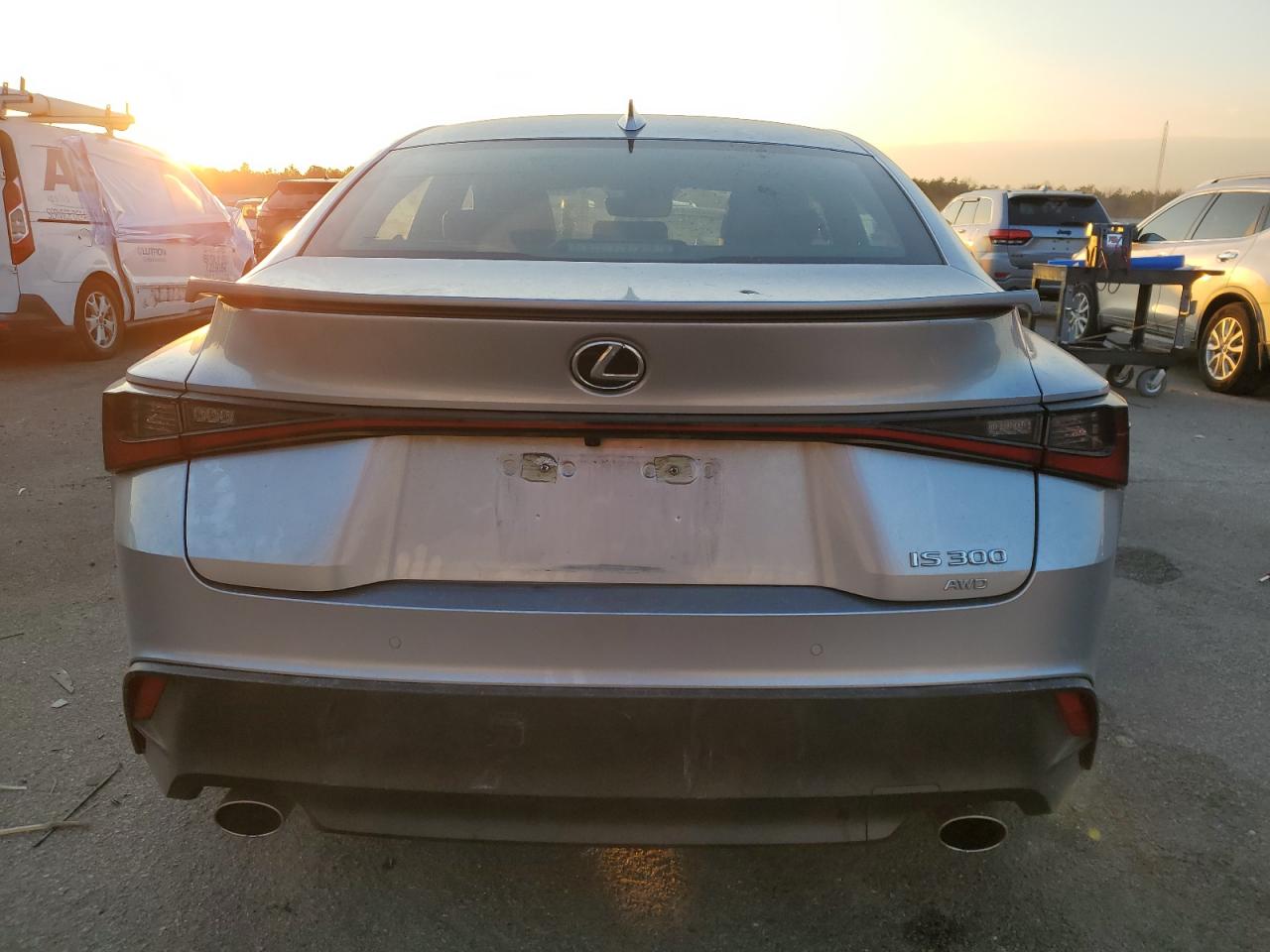 2021 Lexus IS - Image 6