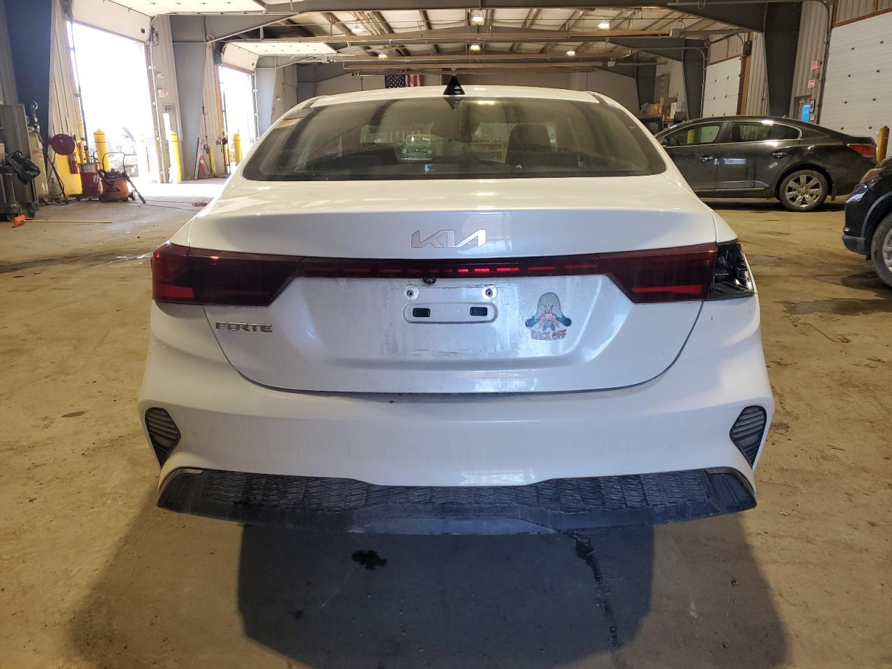2022 Kia Forte - Image 6
