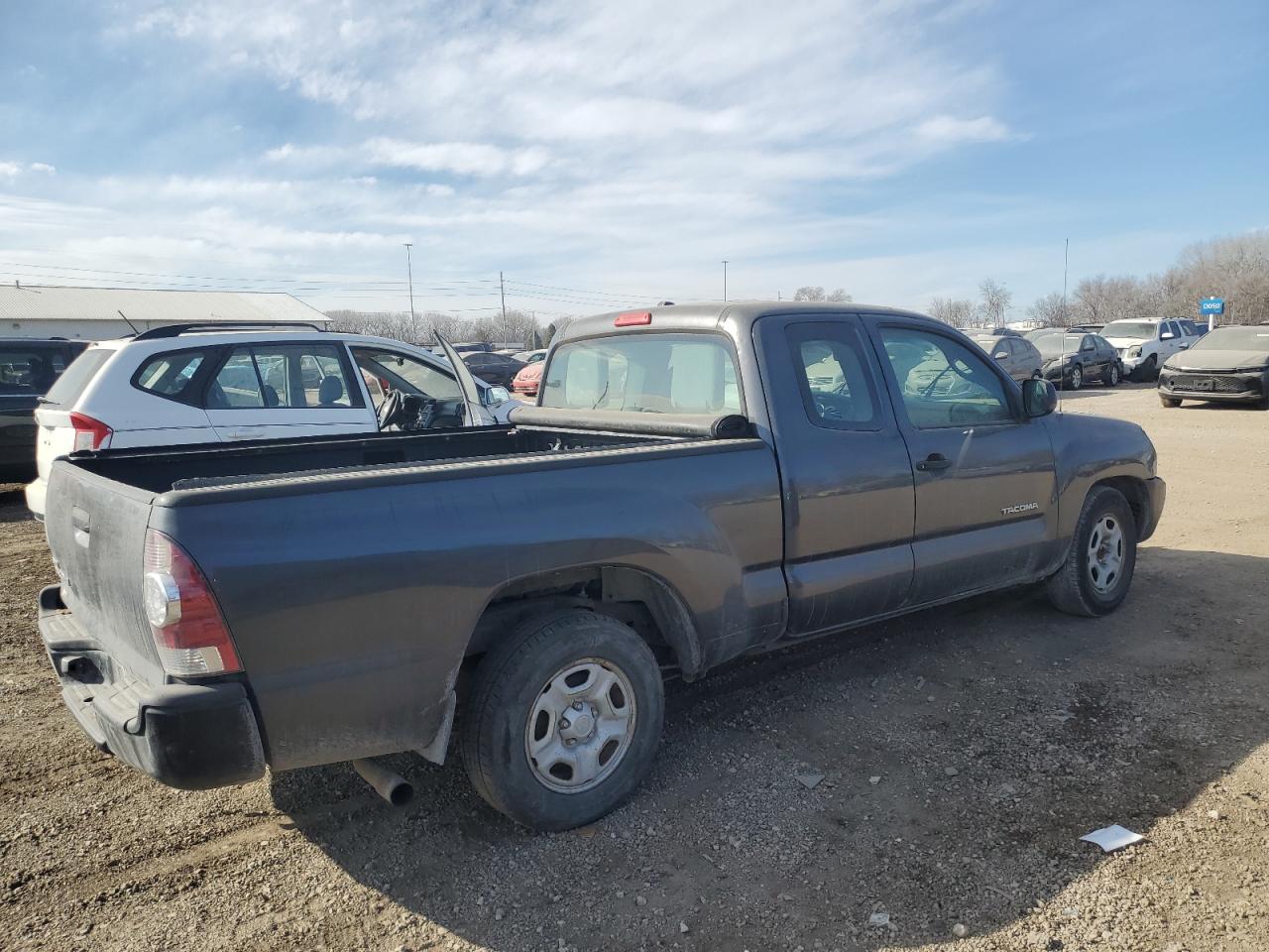2009 Toyota Tacoma - Image 3