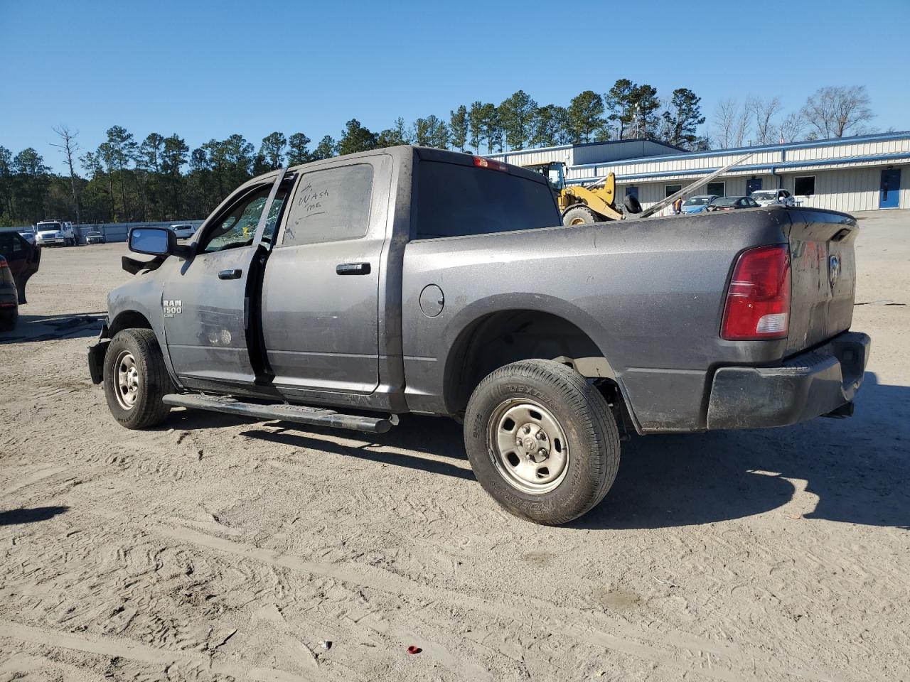 2019 RAM 1500 - Image 2