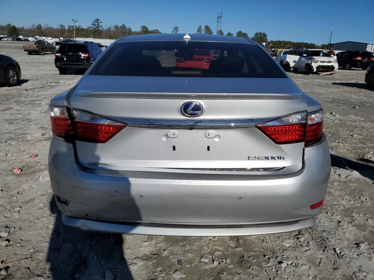 2014 Lexus ES - Image 6