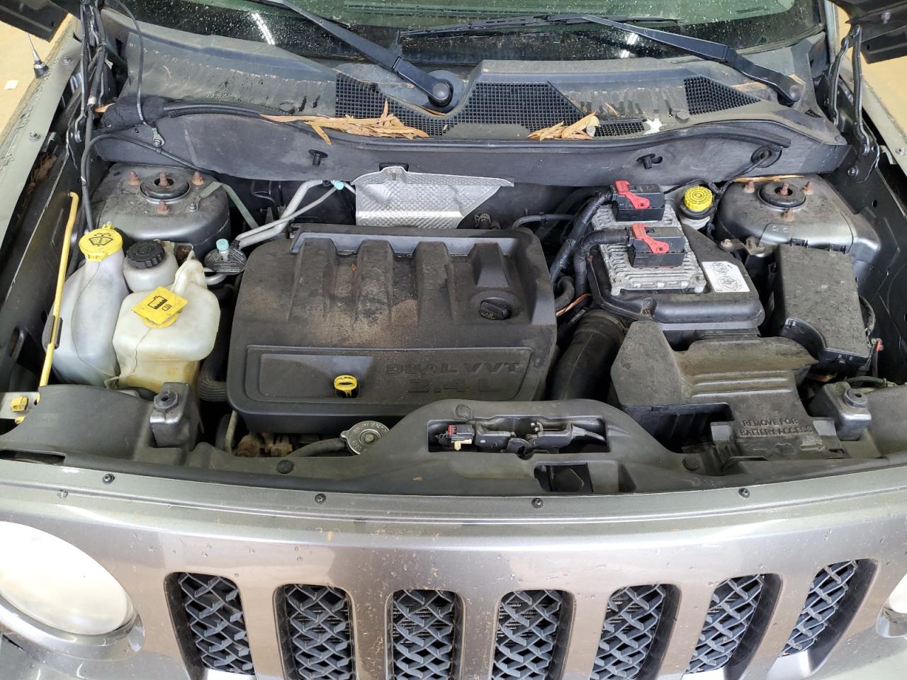 2012 Jeep Liberty (Patriot) - Image 12