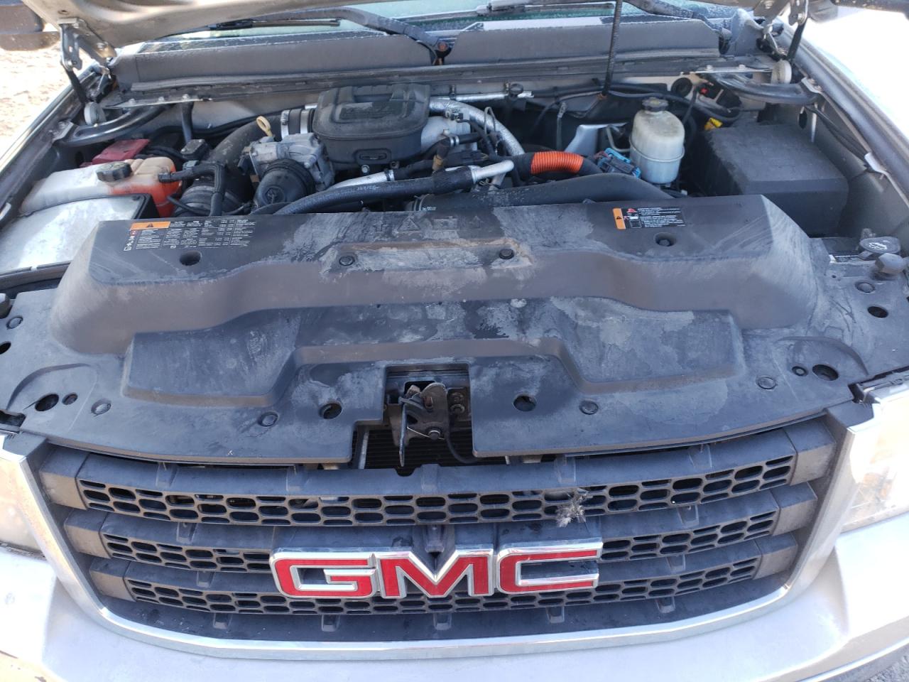 2011 GMC Sierra - Image 11