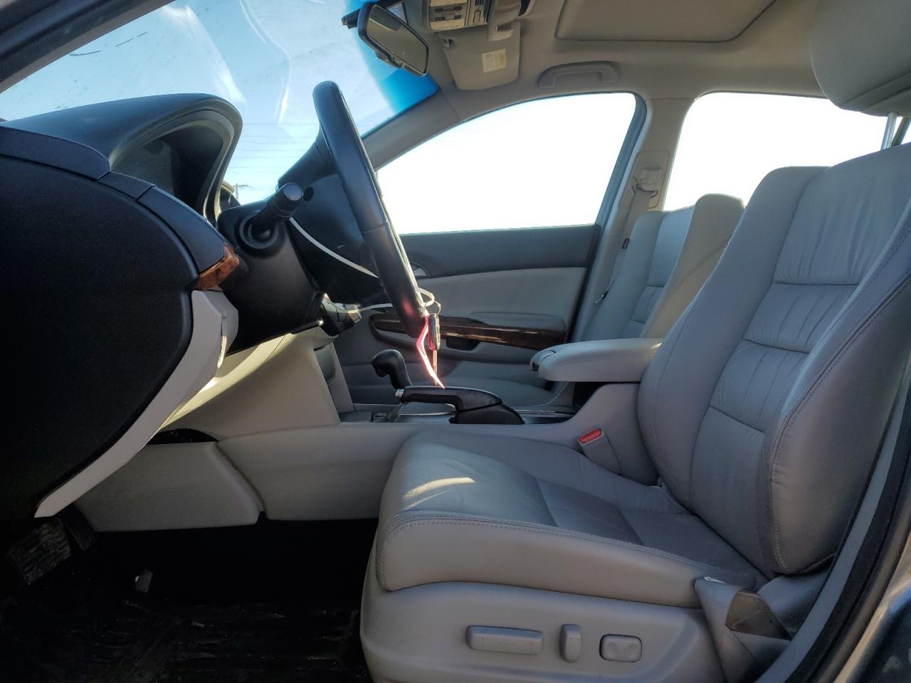 2012 Honda Accord - Image 7