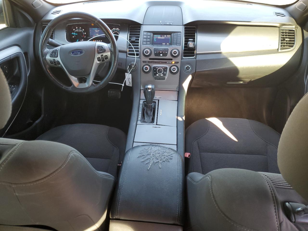 2014 Ford Taurus - Image 8