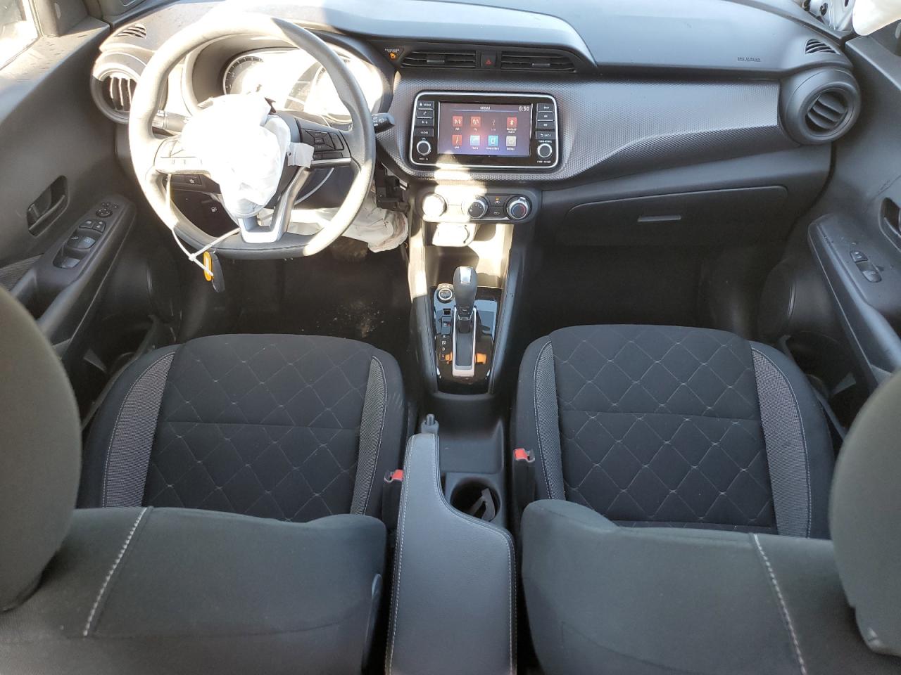 2020 Nissan Kicks - Image 8