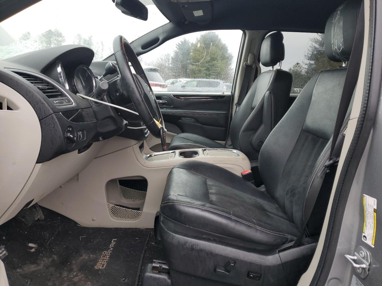 2017 Dodge Caravan - Image 7