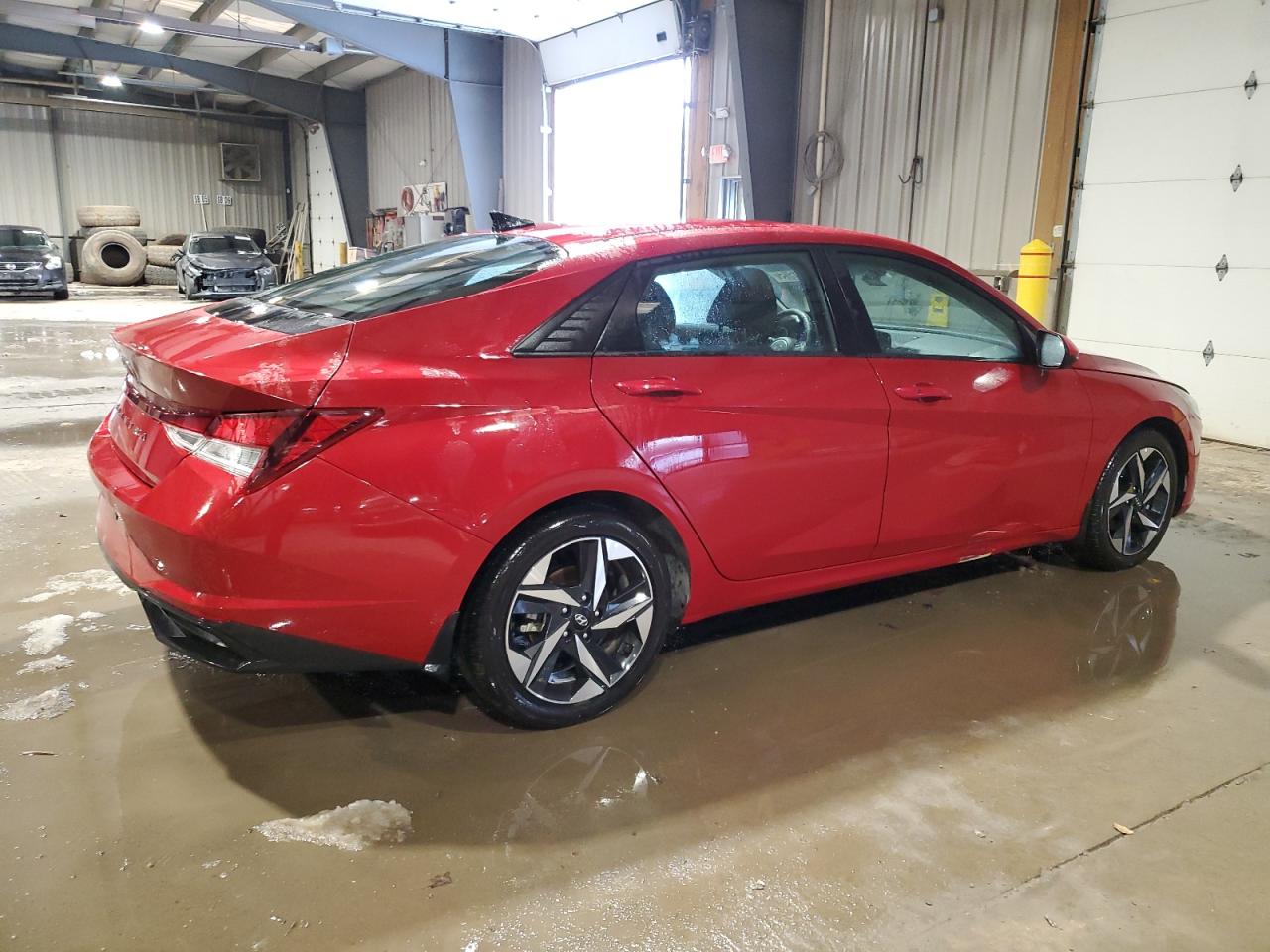 2023 Hyundai Elantra - Image 3