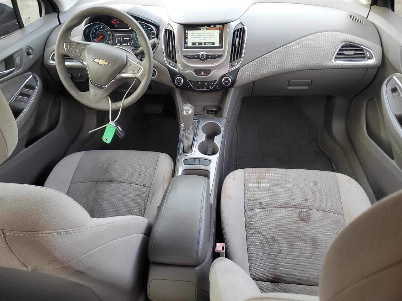 2017 Chevrolet Cruze - Image 8