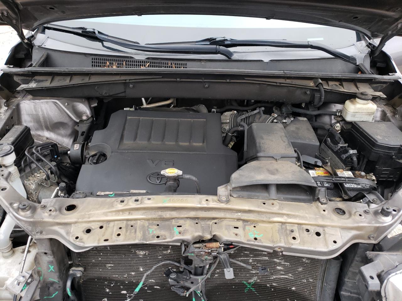 2015 Toyota Highlander - Image 12