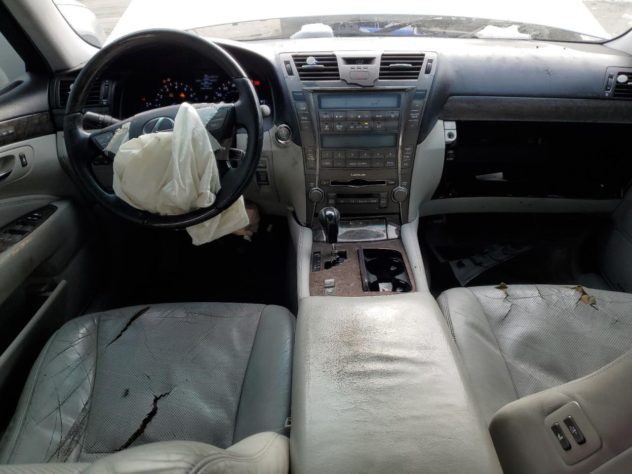 2007 Lexus LS - Image 8