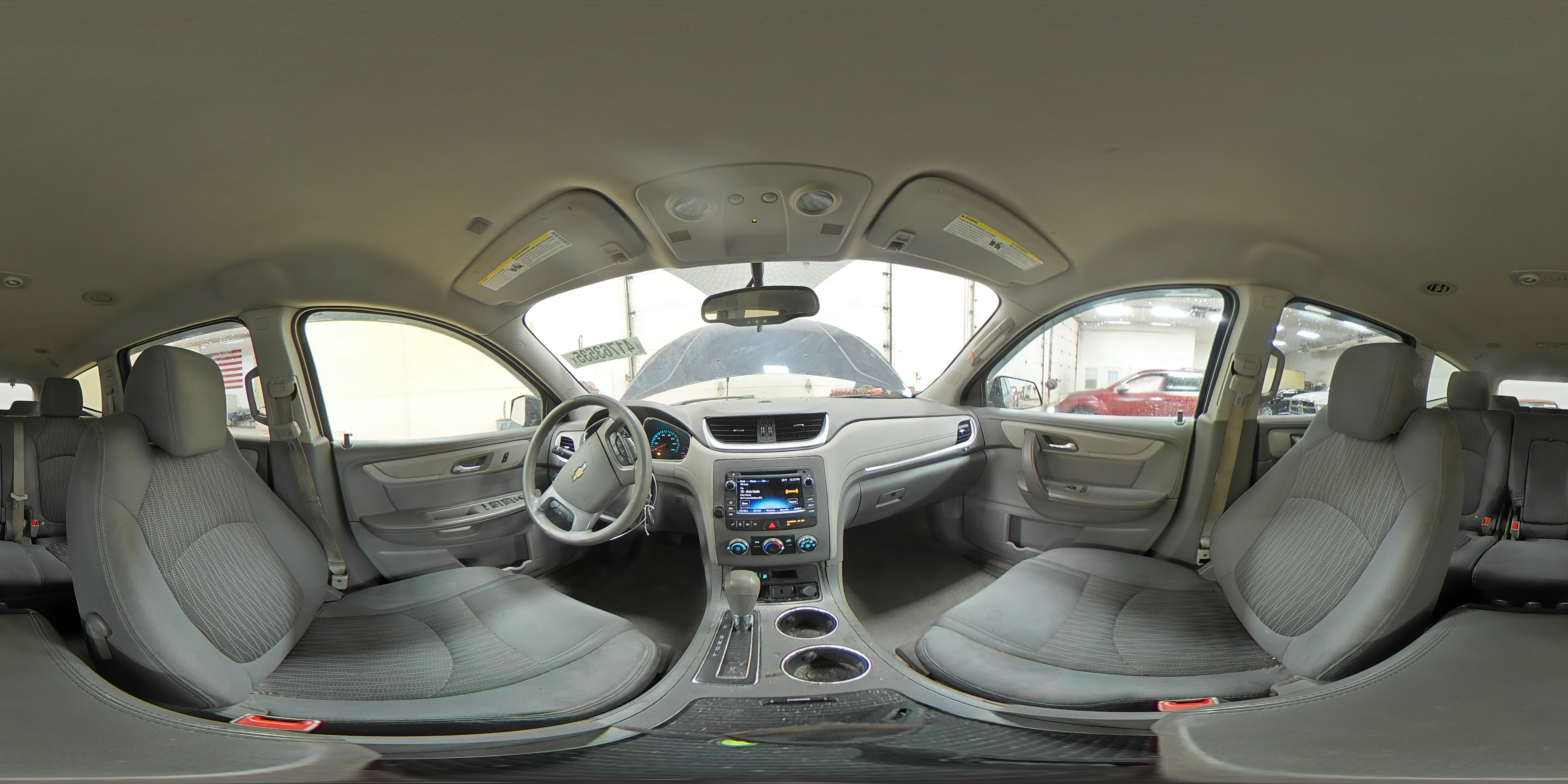 2016 Chevrolet Traverse - Image 15