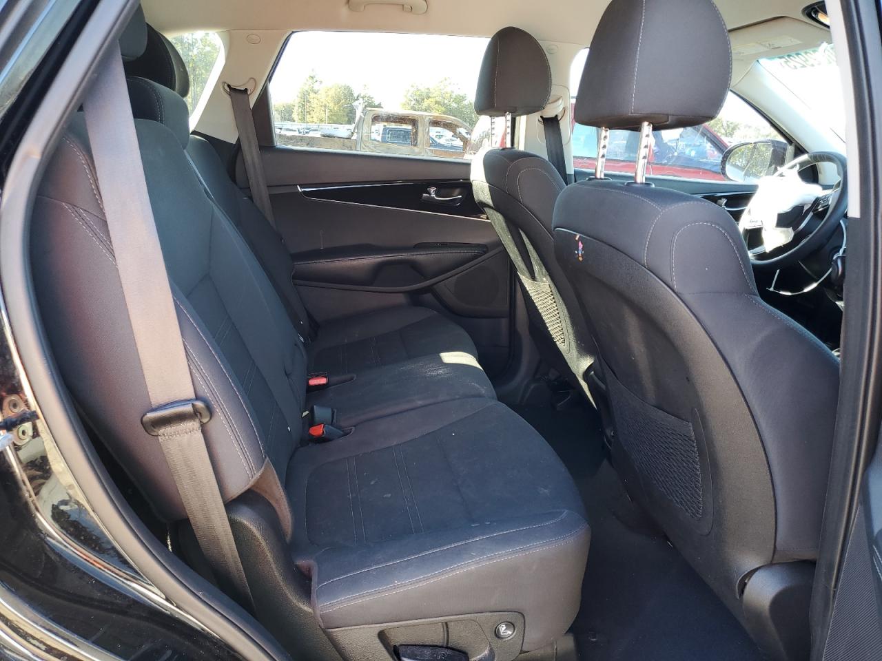 2020 Kia Sorento - Image 11