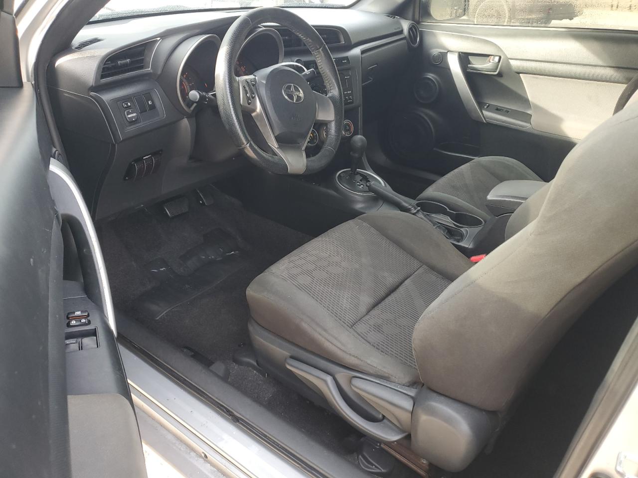 2013 Scion tC - Image 8