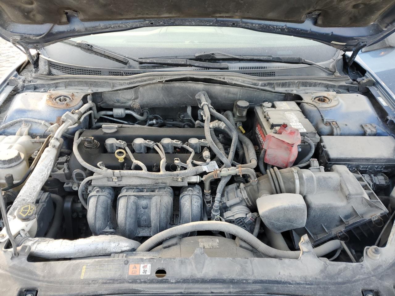 2010 Mercury Milan - Image 11