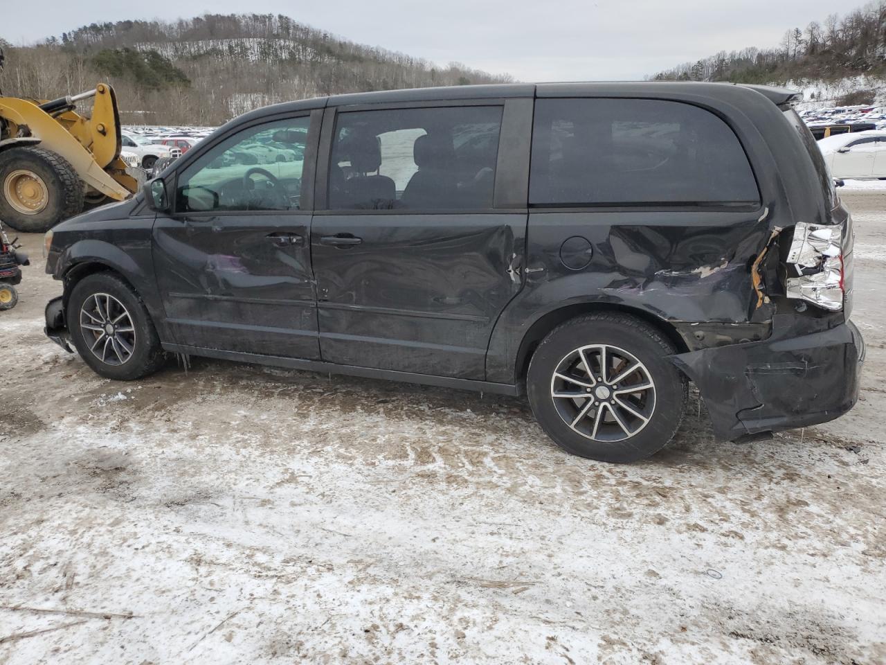 2015 Dodge Caravan - Image 2