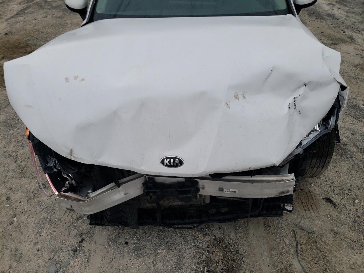 2021 Kia K5 - Image 12