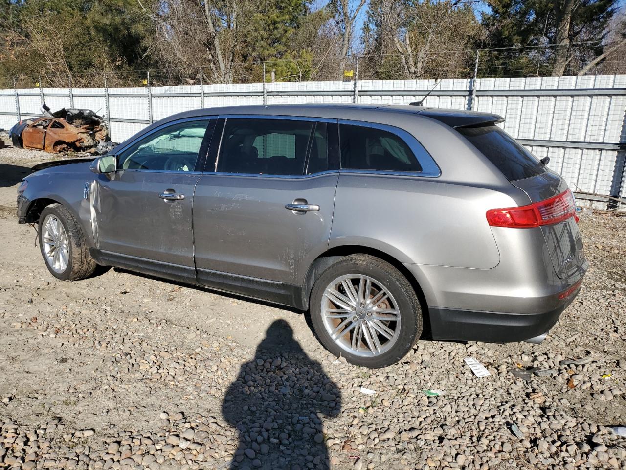 2015 Lincoln MKT - Image 2